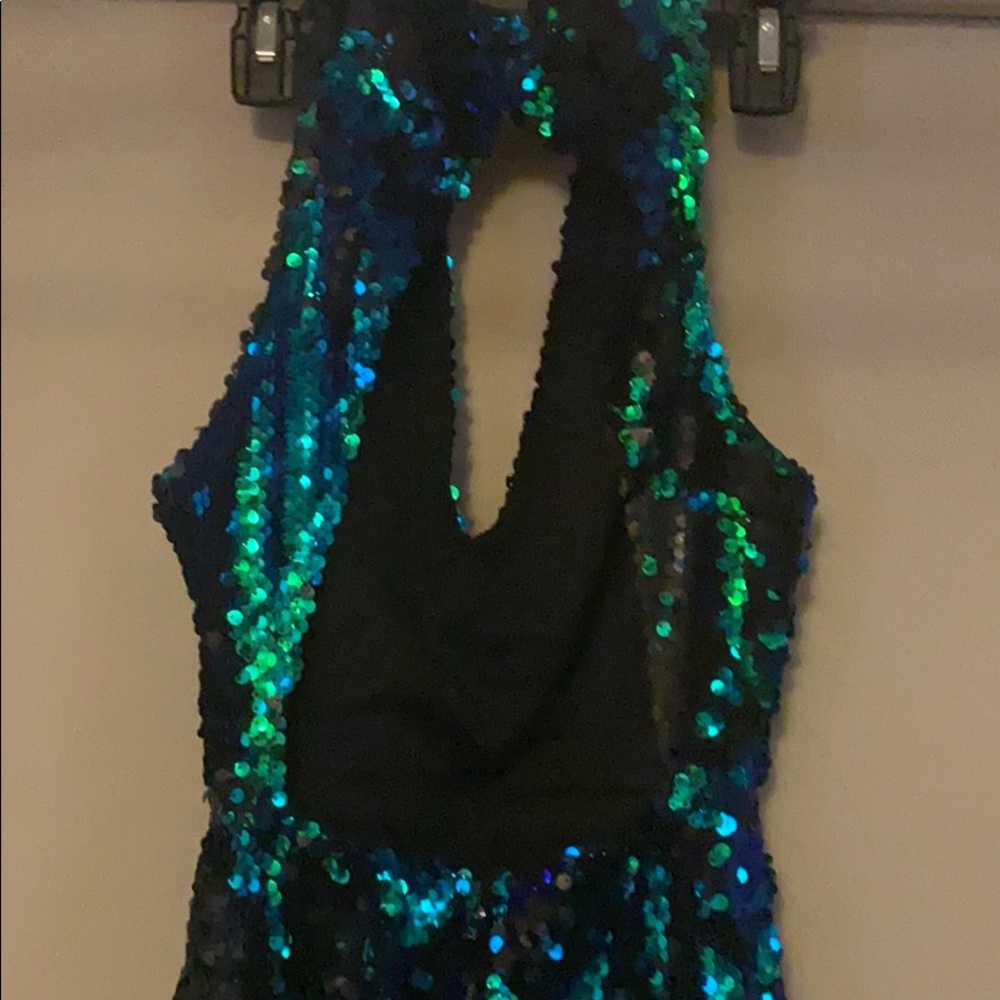 Dress - Picture 2 of 2
